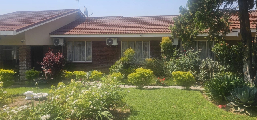 4 Bedroom Property for Sale in Elandsrand North West